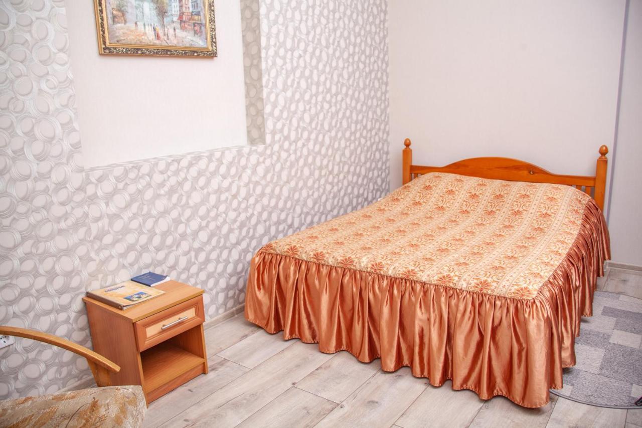 Hotel Piligrim 3 Николайев Екстериор снимка