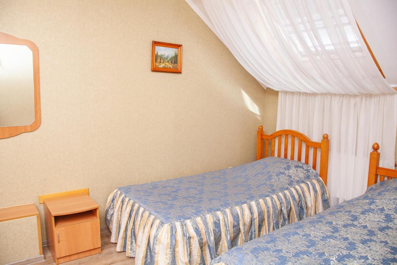 Hotel Piligrim 3 Николайев Екстериор снимка
