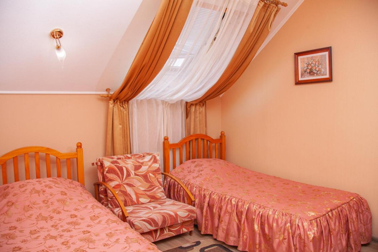 Hotel Piligrim 3 Николайев Екстериор снимка