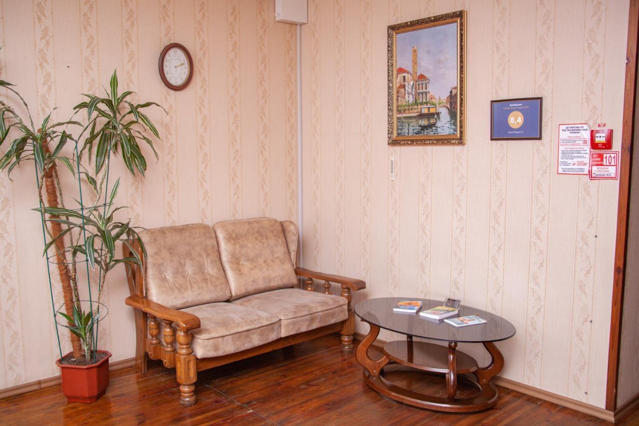 Hotel Piligrim 3 Николайев Екстериор снимка