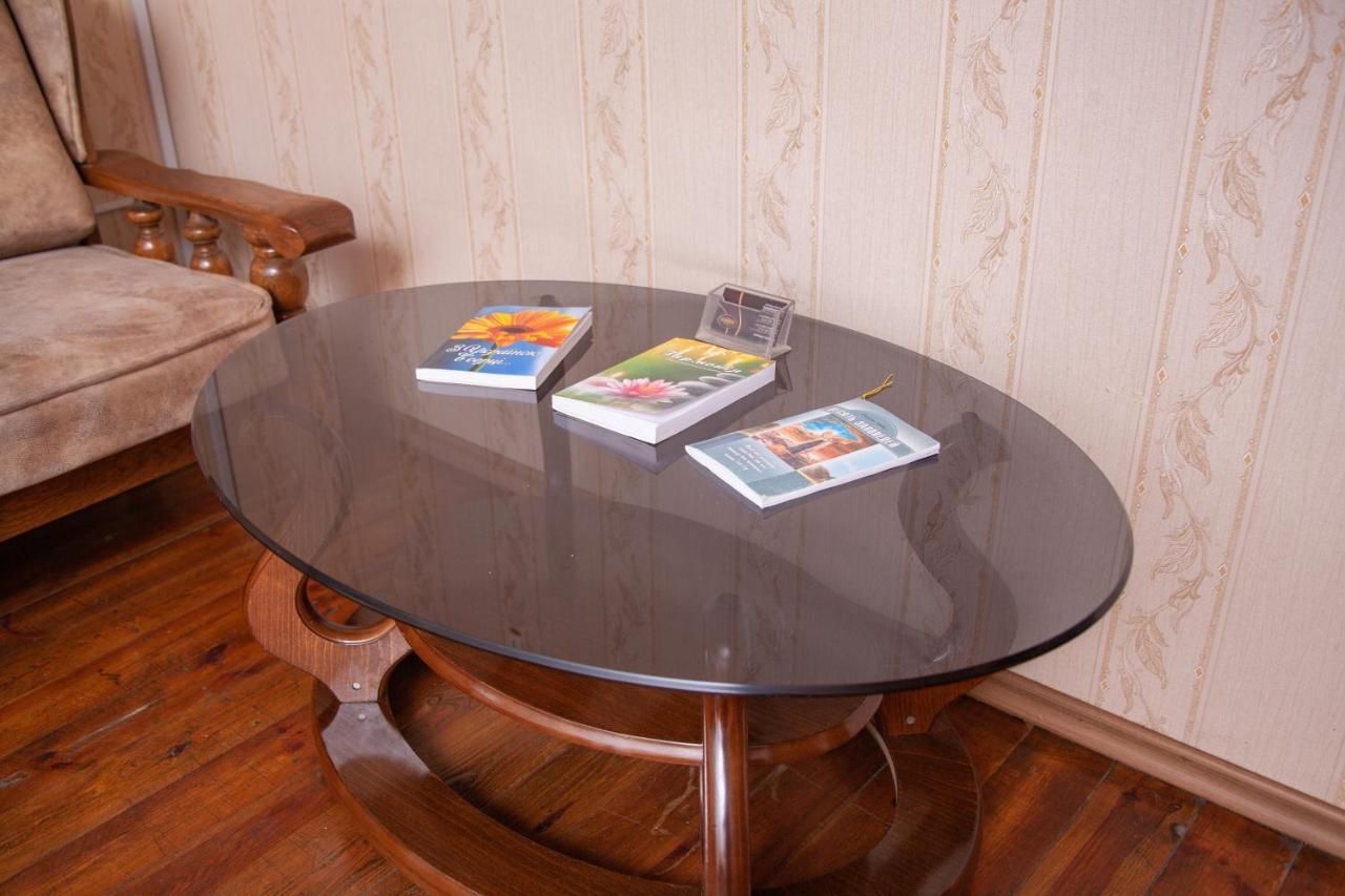 Hotel Piligrim 3 Николайев Екстериор снимка