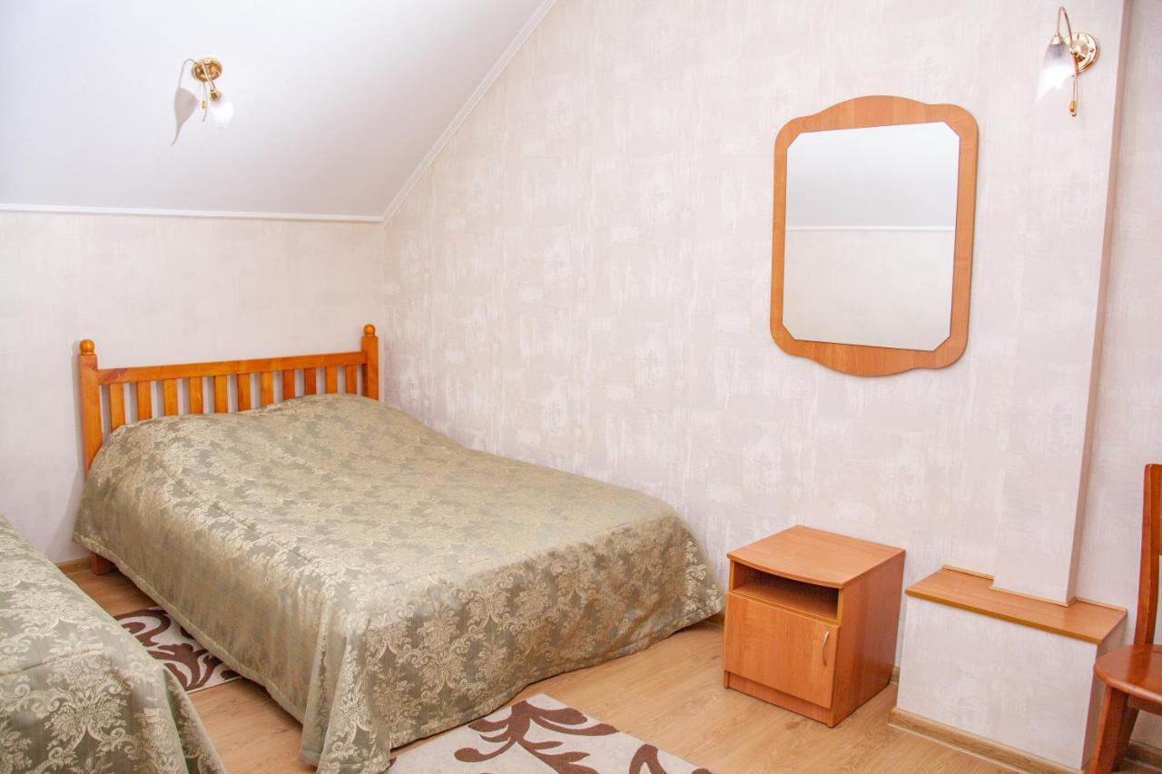 Hotel Piligrim 3 Николайев Екстериор снимка