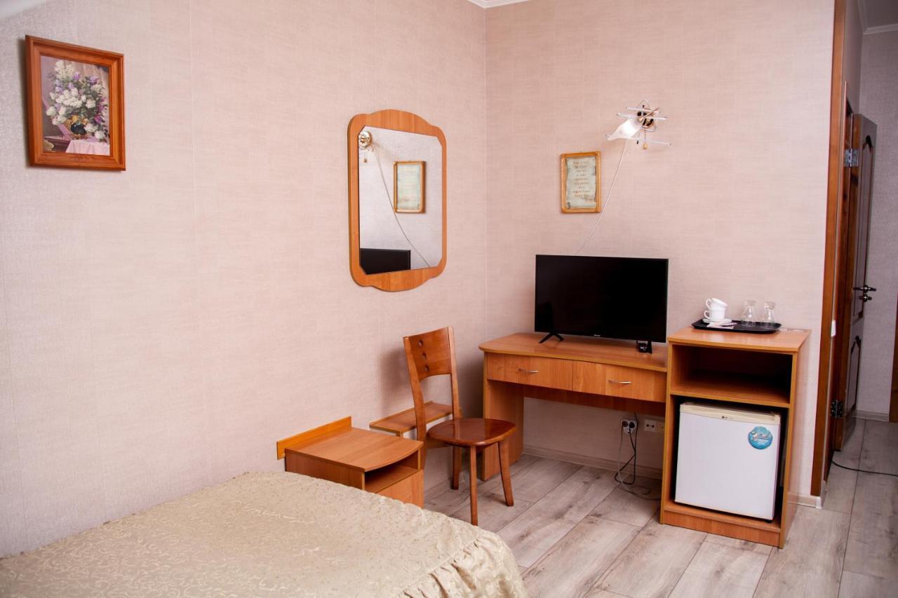 Hotel Piligrim 3 Николайев Екстериор снимка