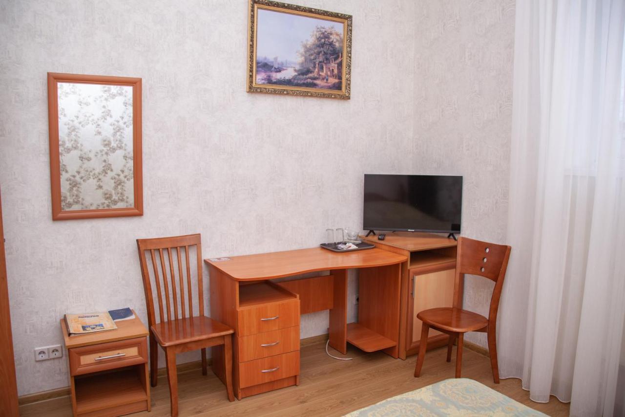Hotel Piligrim 3 Николайев Екстериор снимка
