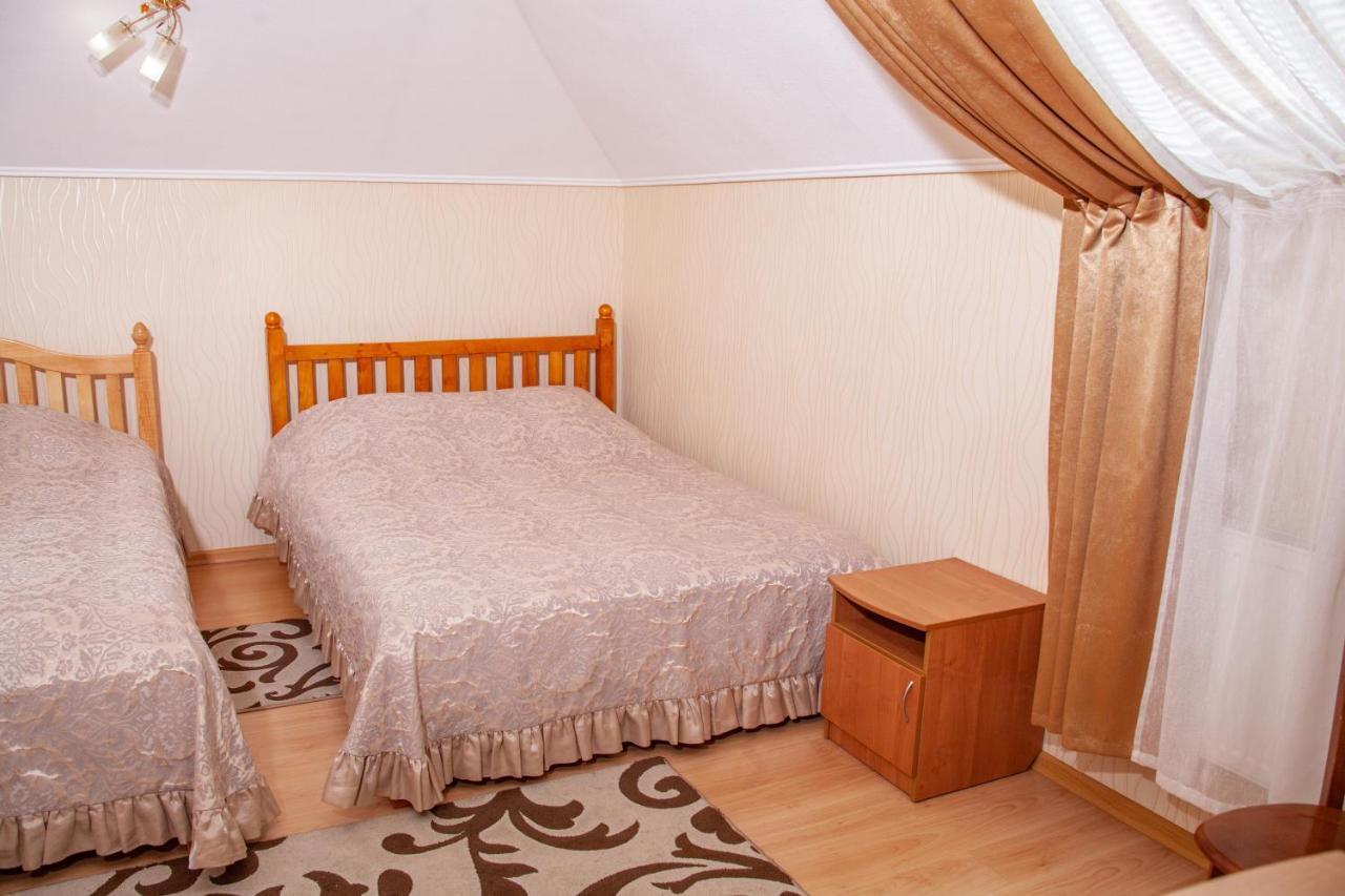 Hotel Piligrim 3 Николайев Екстериор снимка